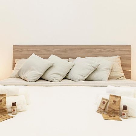 Spa & Relax Aesthetic Apartment 50M Dal Mare Monopoli Bagian luar foto
