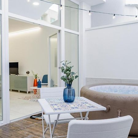 Spa & Relax Aesthetic Apartment 50M Dal Mare Monopoli Bagian luar foto