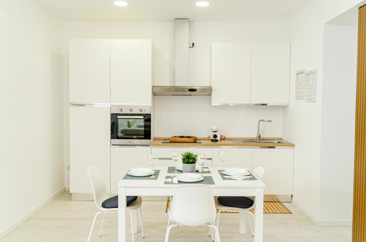 Spa & Relax Aesthetic Apartment 50M Dal Mare Monopoli Bagian luar foto