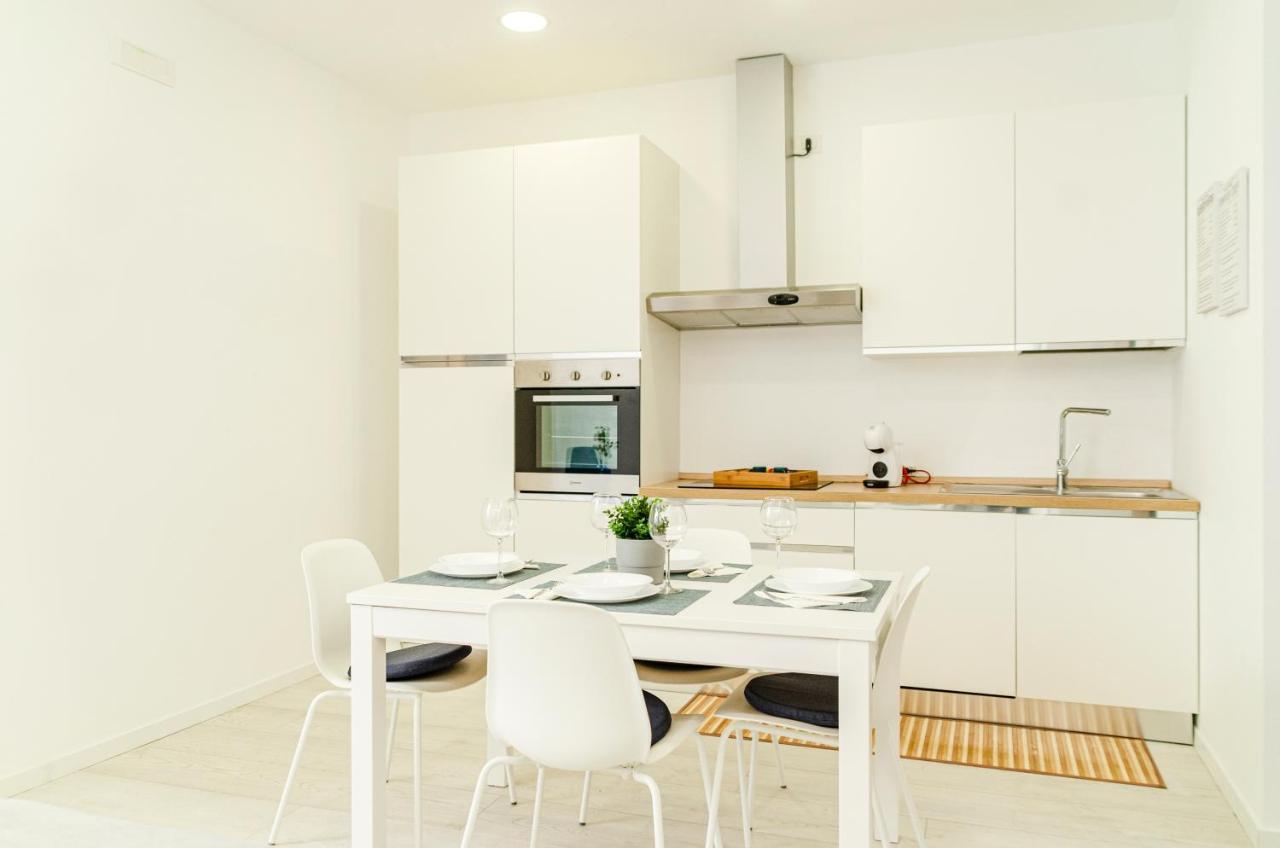 Spa & Relax Aesthetic Apartment 50M Dal Mare Monopoli Bagian luar foto