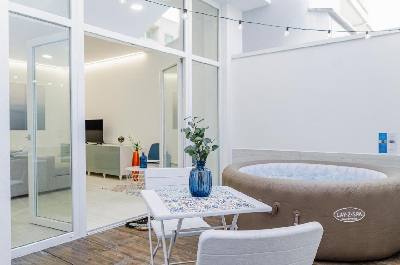 Spa & Relax Aesthetic Apartment 50M Dal Mare Monopoli Bagian luar foto
