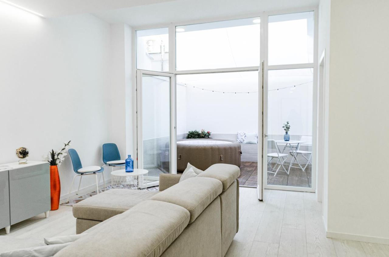 Spa & Relax Aesthetic Apartment 50M Dal Mare Monopoli Bagian luar foto